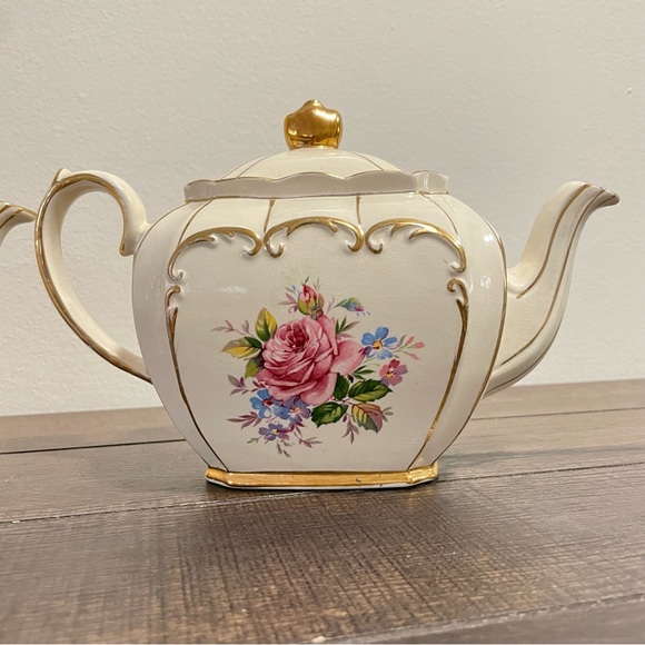 Sadler England Floral Cube Teapot with Gold Accents - Picture 1 of 6